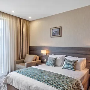Otel Vinum, Tiflis